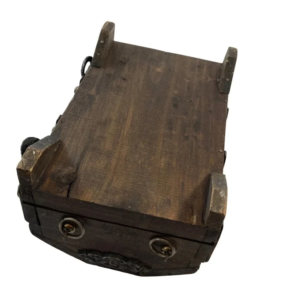 Vtg Wooden Pirate‎ Treasure Chest Jewelry Box Lion Head Hardware Decor Sailor